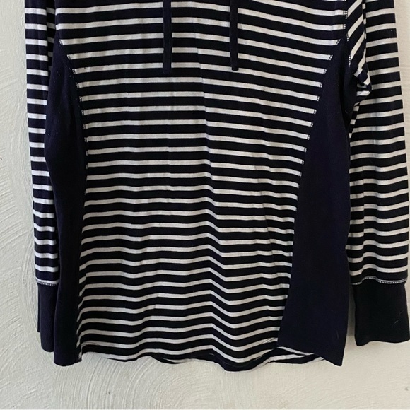 Bay pointe Shirt Size XL Womens Top long Sleeve Strip Print Draw String Hoodie - Picture 3 of 9